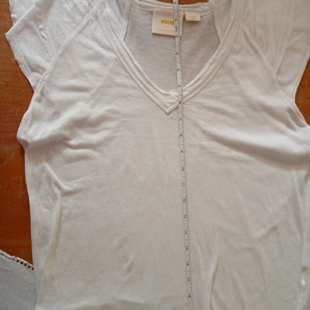 Maeve Classic White V-Neck Tee